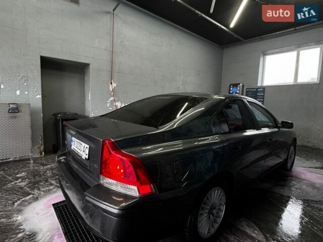 Серый Вольво С60, объемом двигателя 2.44 л и пробегом 212 тыс. км за 6100 $, фото 19 на Automoto.ua