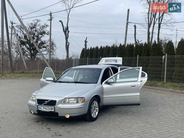 Сірий Вольво С60, об'ємом двигуна 2.44 л та пробігом 465 тис. км за 4799 $, фото 10 на Automoto.ua