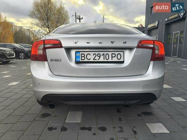 Сірий Вольво С60, об'ємом двигуна 1.6 л та пробігом 232 тис. км за 10000 $, фото 23 на Automoto.ua