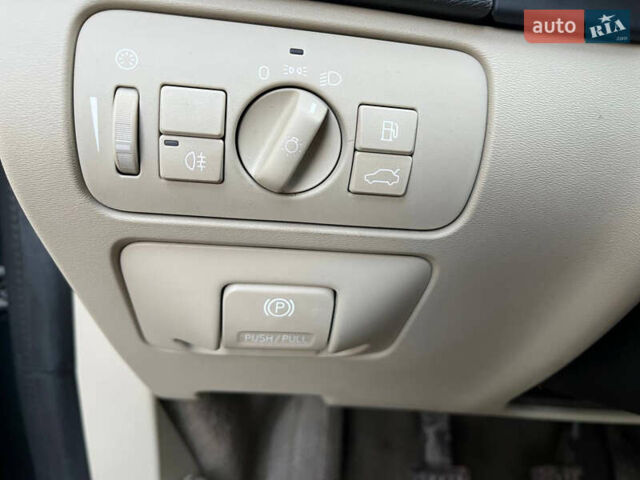 Серый Вольво С60, объемом двигателя 1.98 л и пробегом 185 тыс. км за 8500 $, фото 20 на Automoto.ua