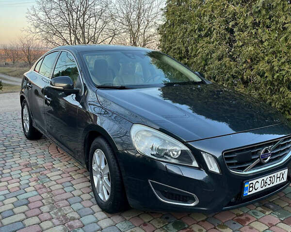 Серый Вольво С60, объемом двигателя 1.98 л и пробегом 185 тыс. км за 8500 $, фото 8 на Automoto.ua