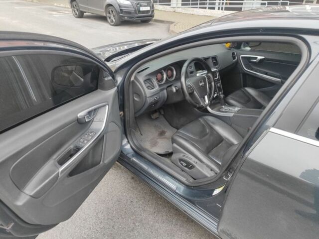 Сірий Вольво С60, об'ємом двигуна 2.5 л та пробігом 151 тис. км за 9400 $, фото 8 на Automoto.ua