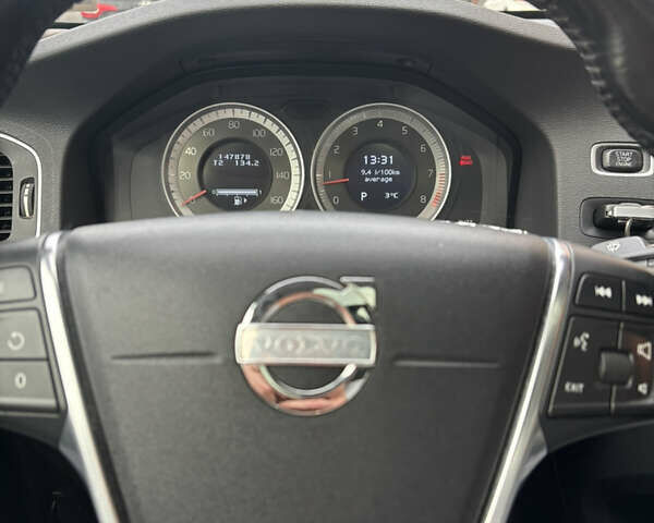 Серый Вольво С60, объемом двигателя 2.52 л и пробегом 230 тыс. км за 9800 $, фото 10 на Automoto.ua