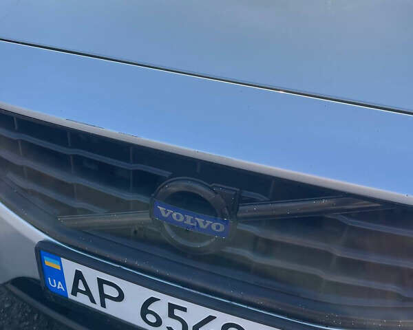 Сірий Вольво С60, об'ємом двигуна 2.52 л та пробігом 200 тис. км за 8200 $, фото 4 на Automoto.ua