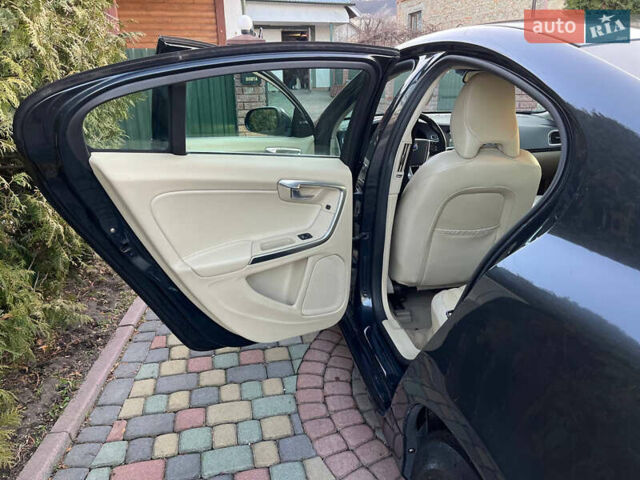 Серый Вольво С60, объемом двигателя 1.98 л и пробегом 185 тыс. км за 8500 $, фото 16 на Automoto.ua