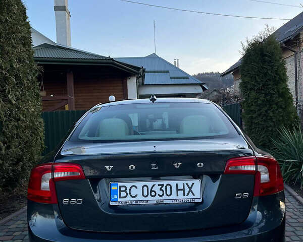 Серый Вольво С60, объемом двигателя 1.98 л и пробегом 185 тыс. км за 8500 $, фото 4 на Automoto.ua