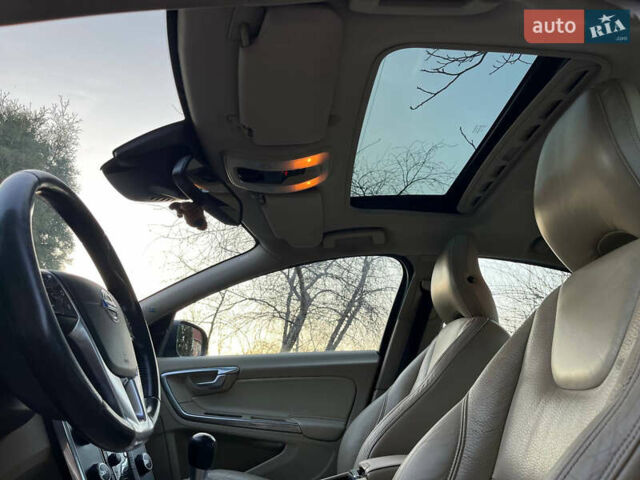 Серый Вольво С60, объемом двигателя 1.98 л и пробегом 185 тыс. км за 8500 $, фото 12 на Automoto.ua