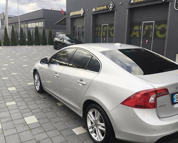 Вольво С60 2011 в Трускавце на Automoto.ua Серый Вольво С60, объемом двигателя 1.6 л и пробегом 232 тыс. км за 10000 $, фото 9 на Automoto.ua