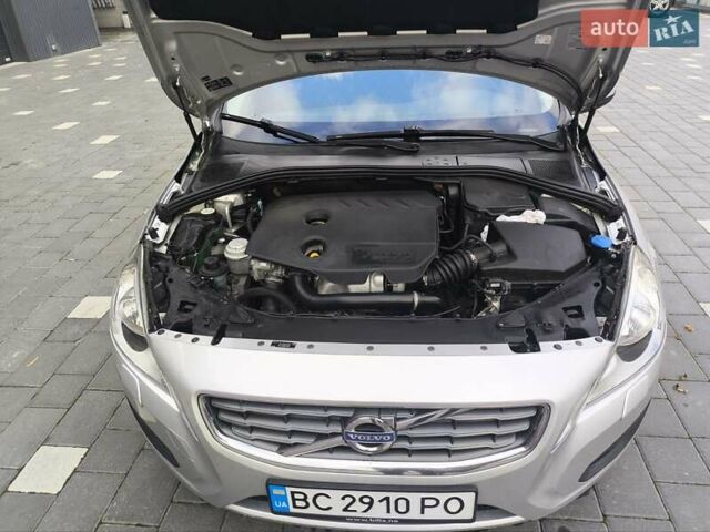 Вольво С60 2011 в Трускавце на Automoto.ua Серый Вольво С60, объемом двигателя 1.6 л и пробегом 232 тыс. км за 10000 $, фото 19 на Automoto.ua