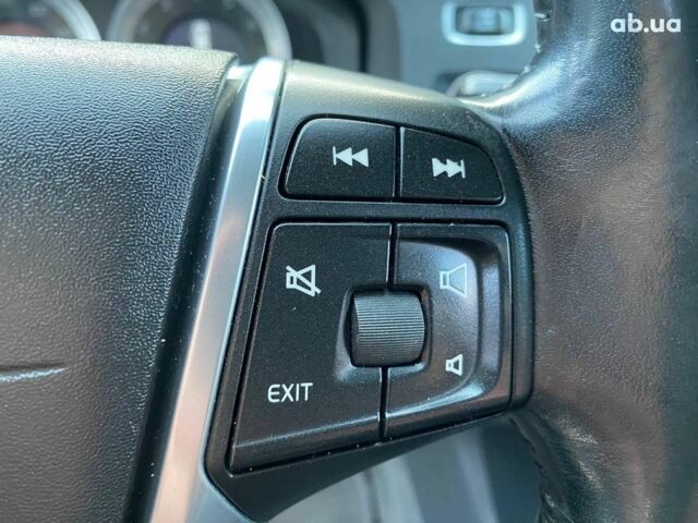 Серый Вольво С60, объемом двигателя 2.5 л и пробегом 154 тыс. км за 7000 $, фото 11 на Automoto.ua