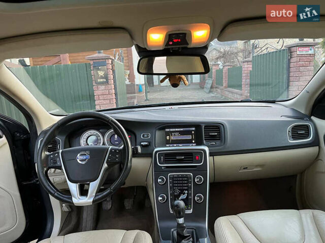 Серый Вольво С60, объемом двигателя 1.98 л и пробегом 185 тыс. км за 8500 $, фото 17 на Automoto.ua