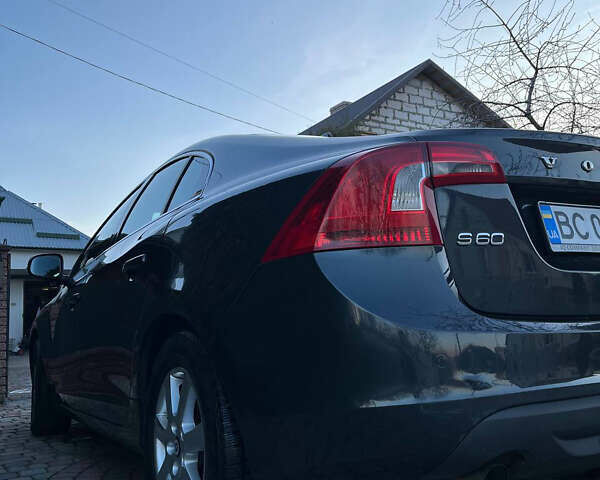 Серый Вольво С60, объемом двигателя 1.98 л и пробегом 185 тыс. км за 8500 $, фото 3 на Automoto.ua