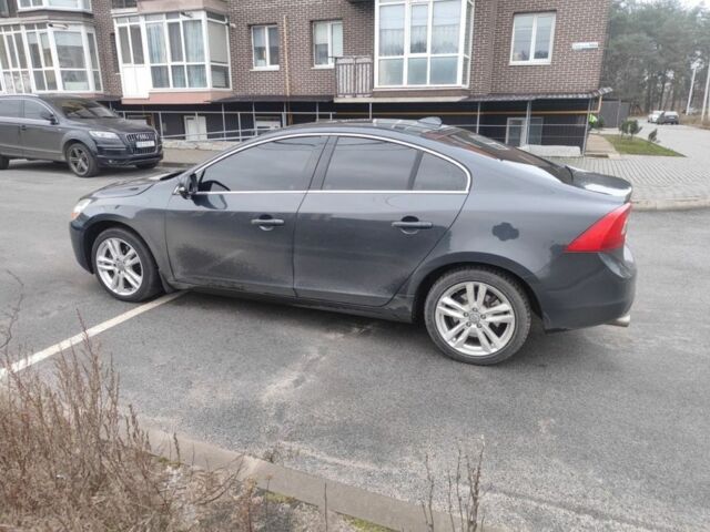 Сірий Вольво С60, об'ємом двигуна 2.5 л та пробігом 151 тис. км за 9400 $, фото 4 на Automoto.ua