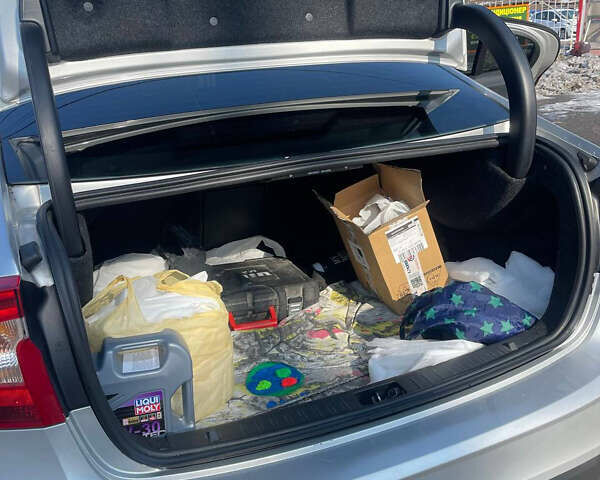 Сірий Вольво С60, об'ємом двигуна 2.52 л та пробігом 200 тис. км за 8200 $, фото 9 на Automoto.ua