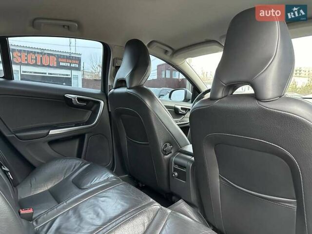 Серый Вольво С60, объемом двигателя 1.6 л и пробегом 114 тыс. км за 11500 $, фото 14 на Automoto.ua