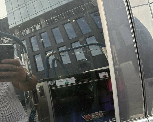 Серый Вольво С60, объемом двигателя 2.95 л и пробегом 223 тыс. км за 10800 $, фото 9 на Automoto.ua