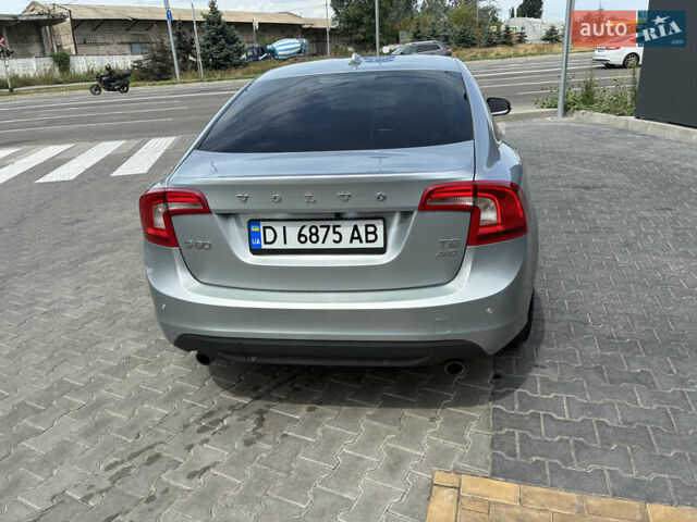 Серый Вольво С60, объемом двигателя 2.95 л и пробегом 223 тыс. км за 10800 $, фото 27 на Automoto.ua