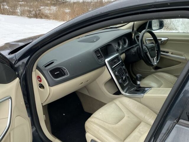 Сірий Вольво С60, об'ємом двигуна 1.6 л та пробігом 300 тис. км за 2500 $, фото 9 на Automoto.ua