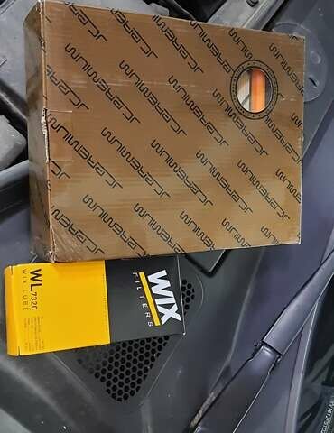 Серый Вольво С60, объемом двигателя 2.5 л и пробегом 325 тыс. км за 10750 $, фото 18 на Automoto.ua