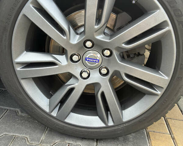 Серый Вольво С60, объемом двигателя 2.95 л и пробегом 223 тыс. км за 10800 $, фото 15 на Automoto.ua