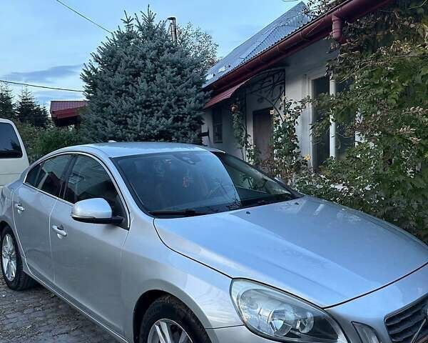 Серый Вольво С60, объемом двигателя 1.98 л и пробегом 204 тыс. км за 10300 $, фото 21 на Automoto.ua