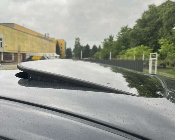 Серый Вольво С60, объемом двигателя 2.5 л и пробегом 213 тыс. км за 11000 $, фото 9 на Automoto.ua