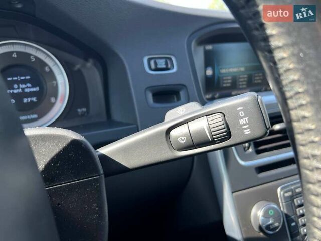 Сірий Вольво С60, об'ємом двигуна 2.5 л та пробігом 208 тис. км за 10490 $, фото 15 на Automoto.ua