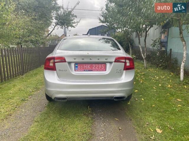 Серый Вольво С60, объемом двигателя 2.52 л и пробегом 285 тыс. км за 8850 $, фото 6 на Automoto.ua