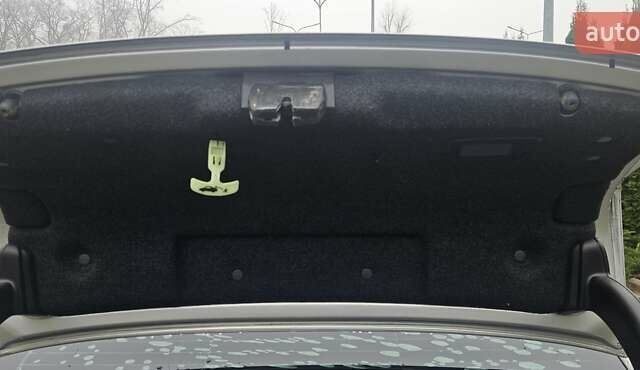 Серый Вольво С60, объемом двигателя 2.5 л и пробегом 139 тыс. км за 10400 $, фото 38 на Automoto.ua