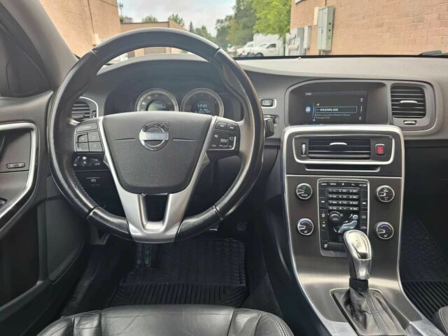 Сірий Вольво С60, об'ємом двигуна 2.5 л та пробігом 85 тис. км за 1300 $, фото 10 на Automoto.ua