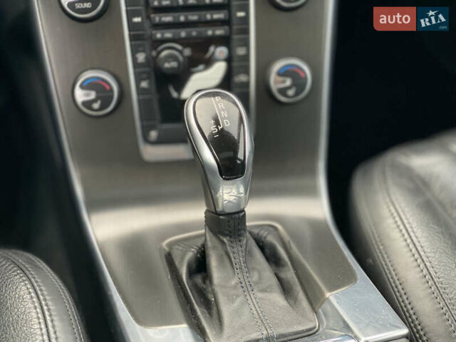 Вольво С60 2013 у Луцьку на Automoto.ua Сірий Вольво С60, об'ємом двигуна 2.52 л та пробігом 284 тис. км за 9400 $, фото 29 на Automoto.ua