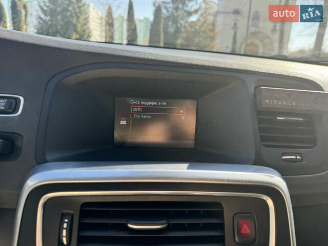 Серый Вольво С60, объемом двигателя 1.98 л и пробегом 159 тыс. км за 11500 $, фото 12 на Automoto.ua