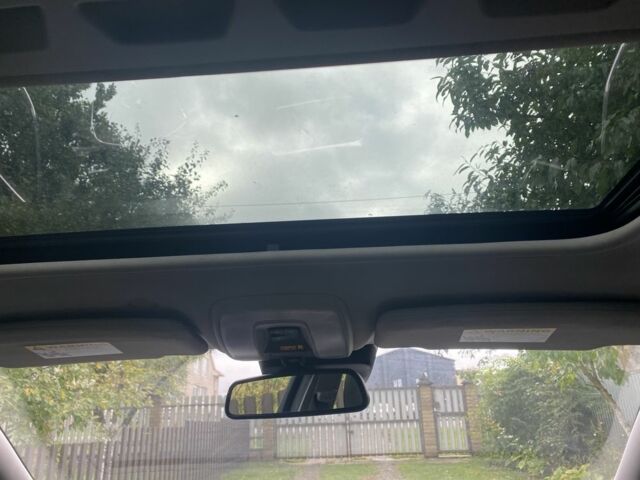 Серый Вольво С60, объемом двигателя 2.5 л и пробегом 285 тыс. км за 8950 $, фото 9 на Automoto.ua