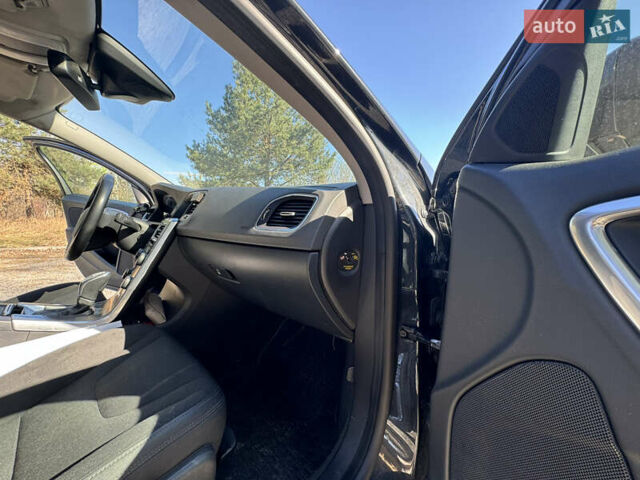 Серый Вольво С60, объемом двигателя 1.98 л и пробегом 159 тыс. км за 11500 $, фото 7 на Automoto.ua