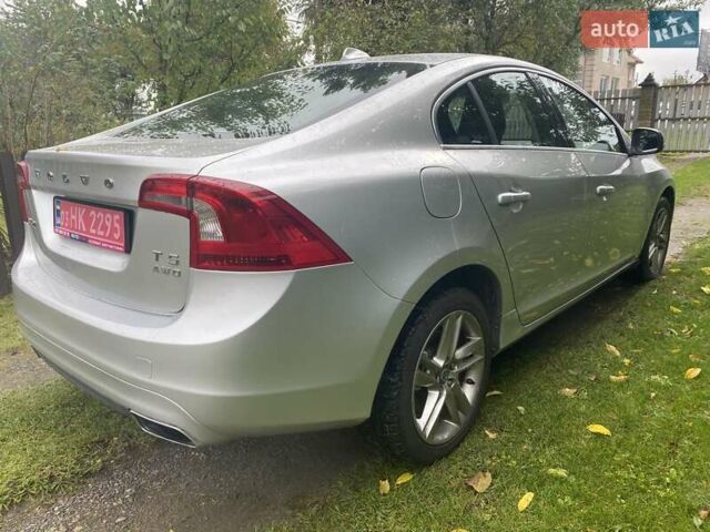 Серый Вольво С60, объемом двигателя 2.52 л и пробегом 285 тыс. км за 8850 $, фото 8 на Automoto.ua