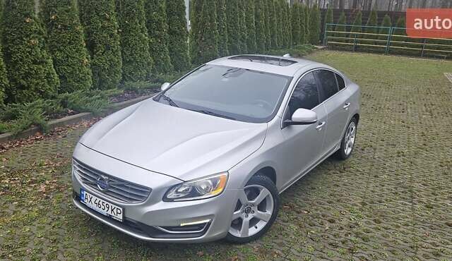 Серый Вольво С60, объемом двигателя 2.5 л и пробегом 139 тыс. км за 10400 $, фото 1 на Automoto.ua