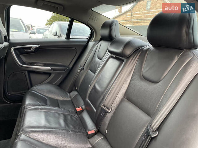 Вольво С60 2013 у Луцьку на Automoto.ua Сірий Вольво С60, об'ємом двигуна 2.52 л та пробігом 284 тис. км за 9400 $, фото 49 на Automoto.ua