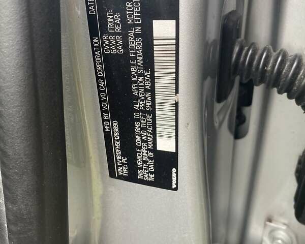 Серый Вольво С60, объемом двигателя 2.52 л и пробегом 285 тыс. км за 8850 $, фото 22 на Automoto.ua
