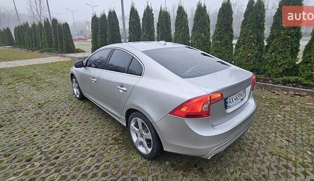 Серый Вольво С60, объемом двигателя 2.5 л и пробегом 139 тыс. км за 10400 $, фото 8 на Automoto.ua