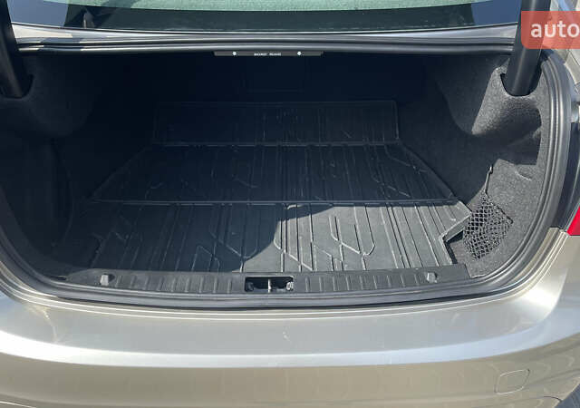 Серый Вольво С60, объемом двигателя 1.97 л и пробегом 150 тыс. км за 13300 $, фото 16 на Automoto.ua