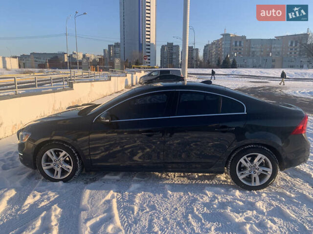 Серый Вольво С60, объемом двигателя 1.97 л и пробегом 188 тыс. км за 11000 $, фото 3 на Automoto.ua