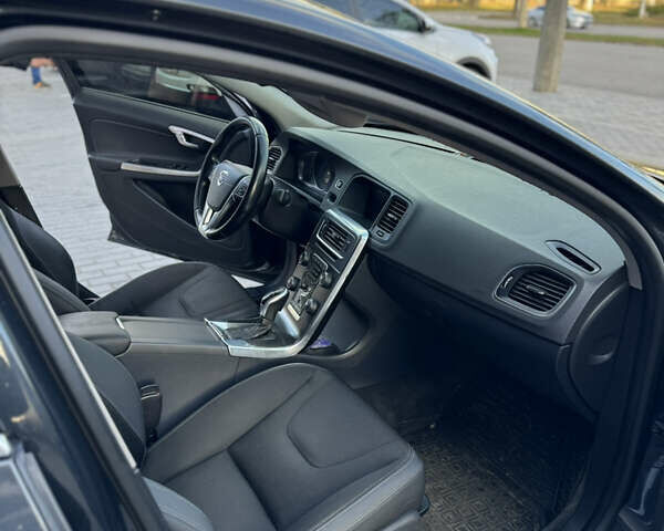 Сірий Вольво С60, об'ємом двигуна 1.56 л та пробігом 249 тис. км за 13000 $, фото 14 на Automoto.ua