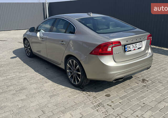 Серый Вольво С60, объемом двигателя 1.97 л и пробегом 150 тыс. км за 13300 $, фото 6 на Automoto.ua