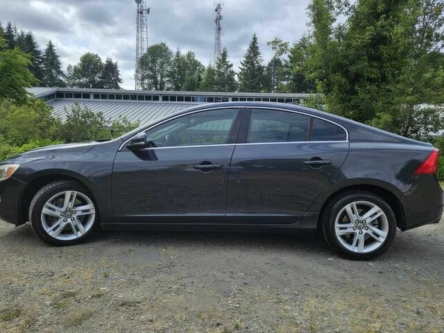 Серый Вольво С60, объемом двигателя 2.5 л и пробегом 82 тыс. км за 8700 $, фото 3 на Automoto.ua