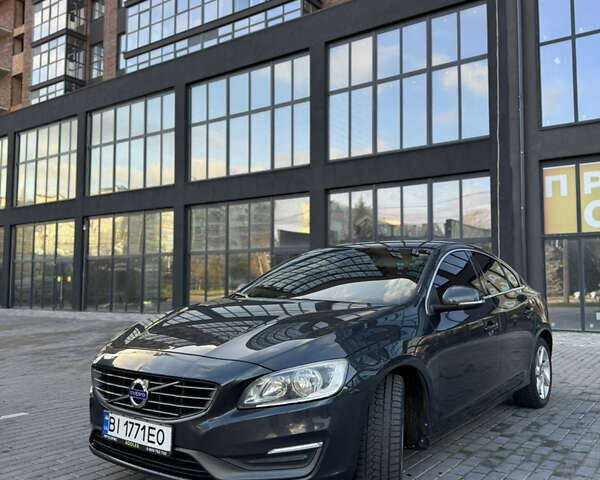 Сірий Вольво С60, об'ємом двигуна 1.56 л та пробігом 249 тис. км за 13000 $, фото 2 на Automoto.ua