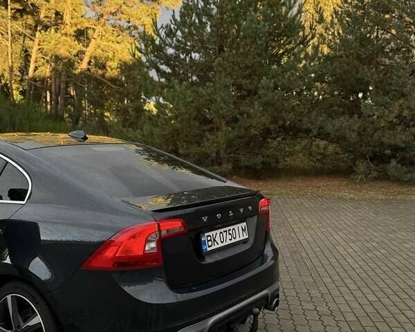 Серый Вольво С60, объемом двигателя 2 л и пробегом 223 тыс. км за 14000 $, фото 2 на Automoto.ua