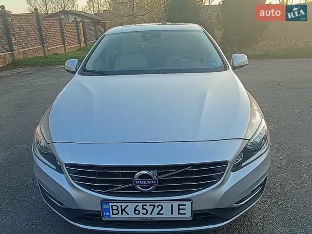 Серый Вольво С60, объемом двигателя 1.97 л и пробегом 255 тыс. км за 12300 $, фото 34 на Automoto.ua