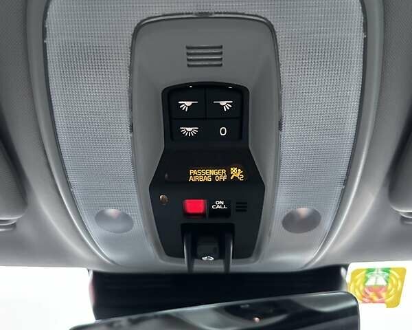 Серый Вольво С60, объемом двигателя 2.5 л и пробегом 73 тыс. км за 16500 $, фото 31 на Automoto.ua