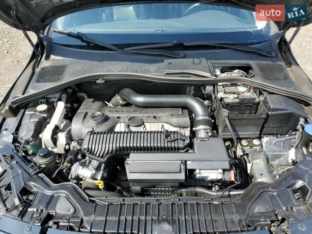 Вольво С60 2015 в Кропивницком (Кировограде) на Automoto.ua Серый Вольво С60, объемом двигателя 2.52 л и пробегом 157 тыс. км за 1400 $, фото 10 на Automoto.ua