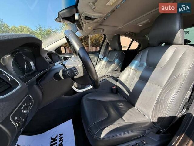 Серый Вольво С60, объемом двигателя 2 л и пробегом 208 тыс. км за 8600 $, фото 10 на Automoto.ua